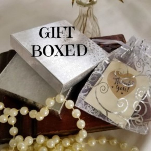 Baroque Brooch Pin with Heart Collage Dangles - Picture 12 of 13